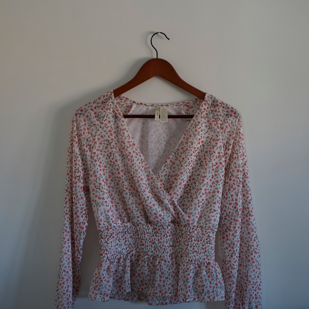 Japna Peplum Top with Flower Design. Size S.